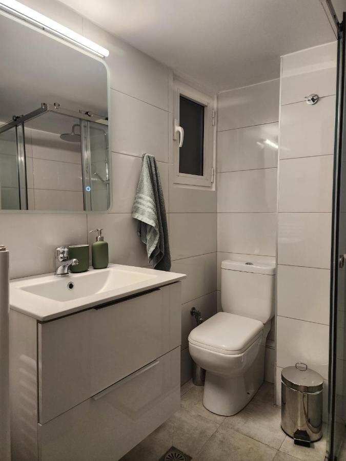 אתונה Newly Renovated Apartment 7 Min Walk From Acropolis מראה חיצוני תמונה