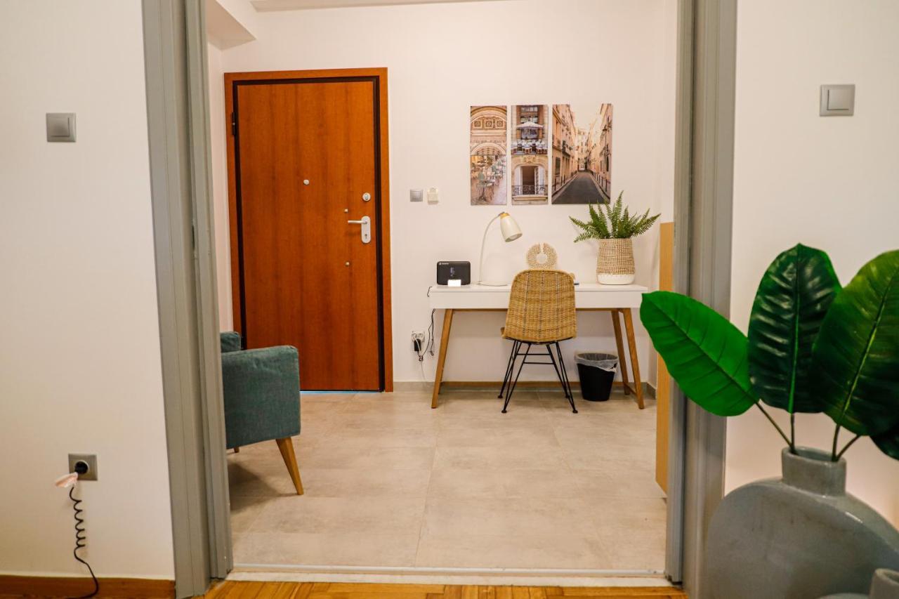 אתונה Newly Renovated Apartment 7 Min Walk From Acropolis מראה חיצוני תמונה
