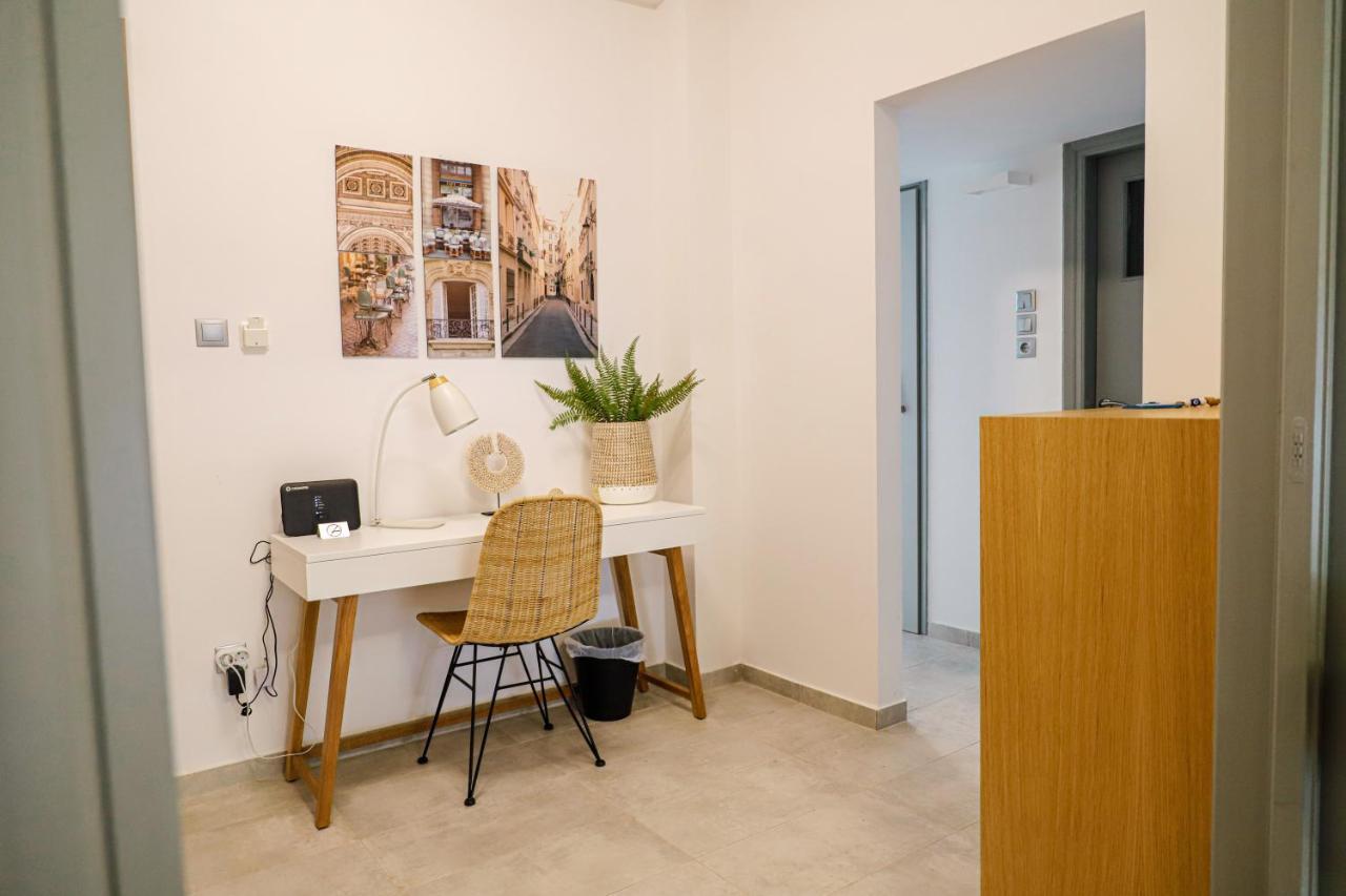 אתונה Newly Renovated Apartment 7 Min Walk From Acropolis מראה חיצוני תמונה