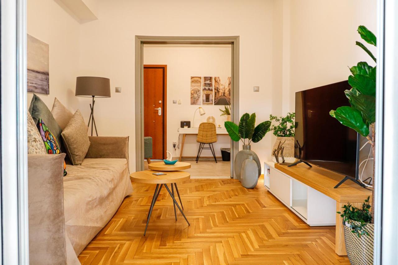 אתונה Newly Renovated Apartment 7 Min Walk From Acropolis מראה חיצוני תמונה