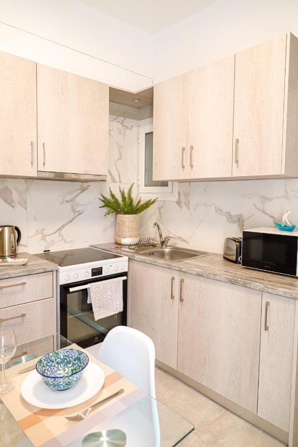 אתונה Newly Renovated Apartment 7 Min Walk From Acropolis מראה חיצוני תמונה