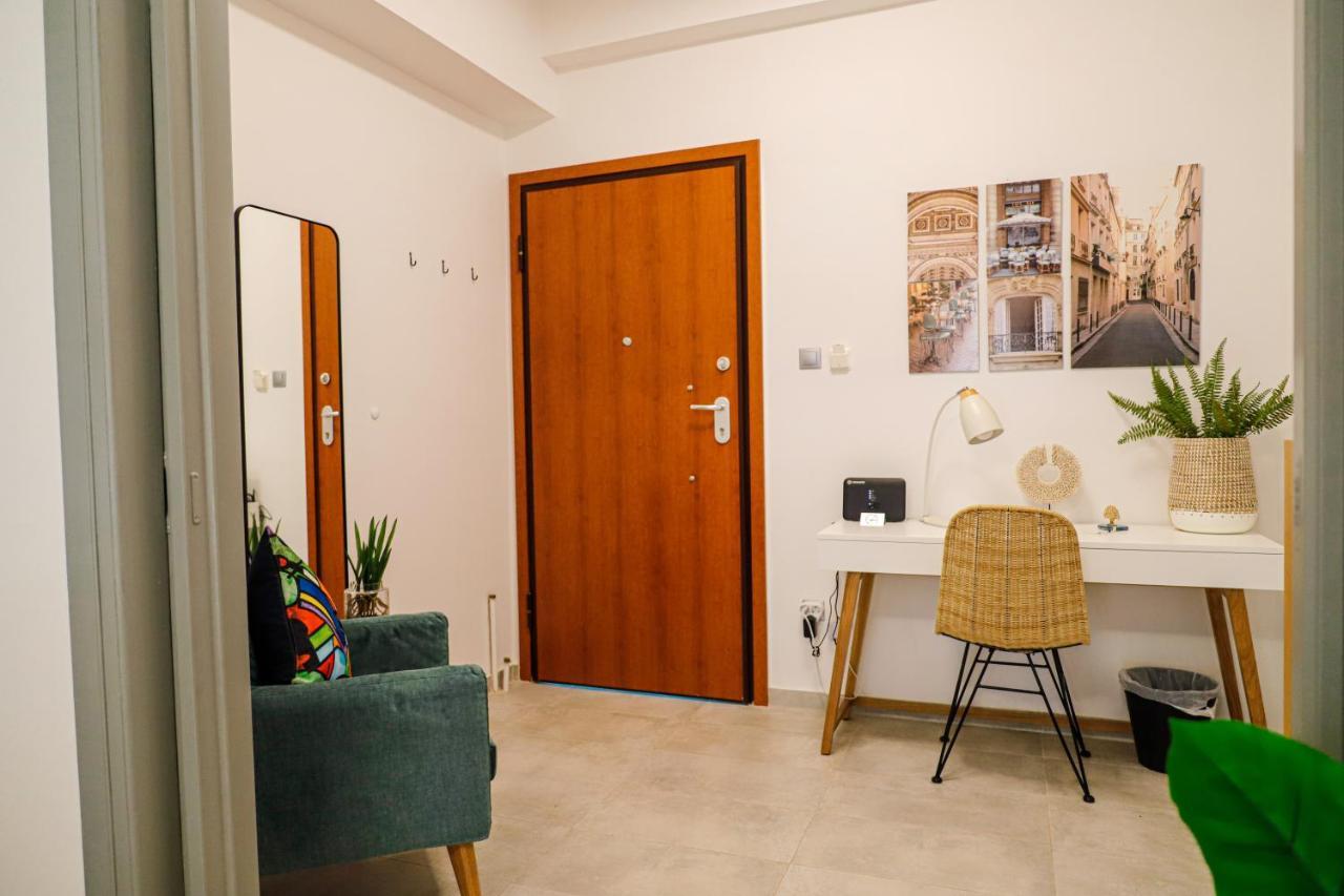 אתונה Newly Renovated Apartment 7 Min Walk From Acropolis מראה חיצוני תמונה