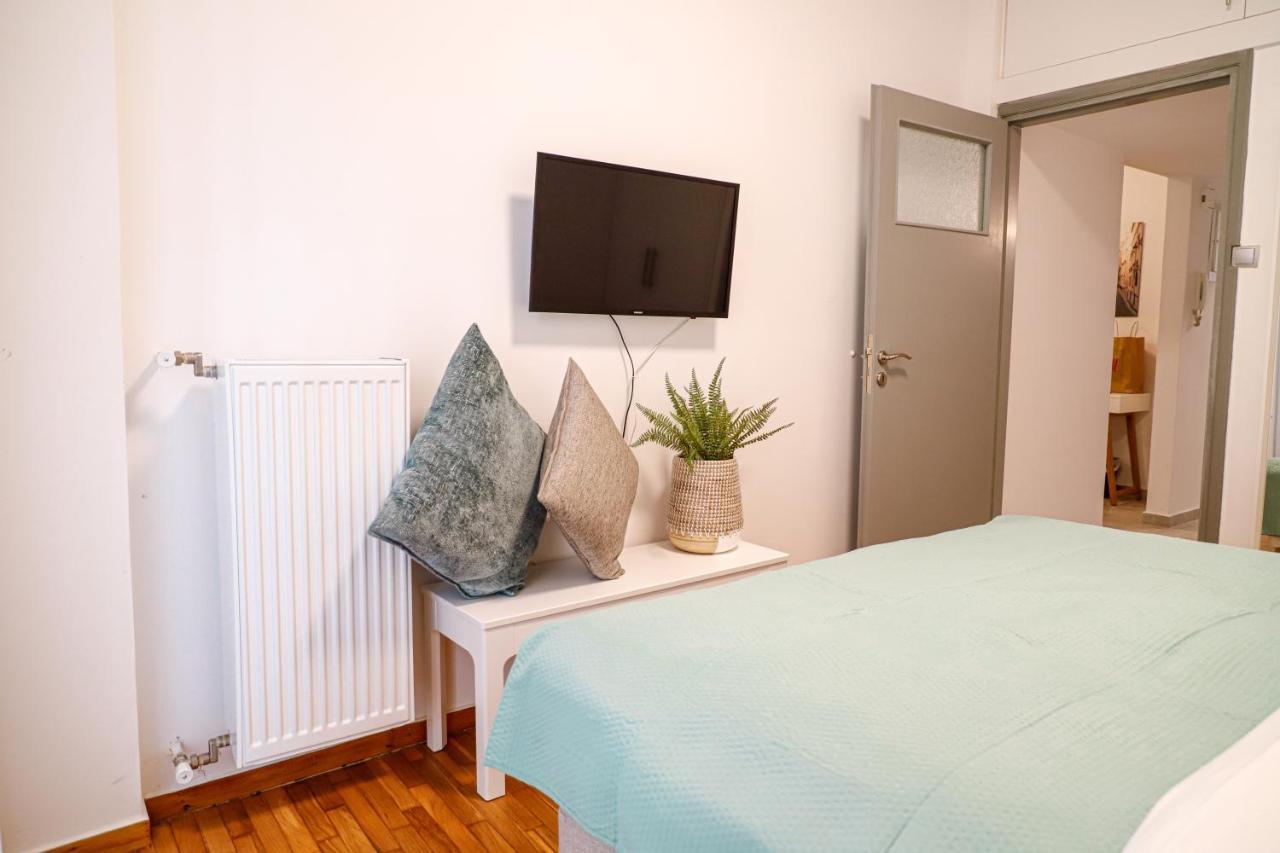 אתונה Newly Renovated Apartment 7 Min Walk From Acropolis מראה חיצוני תמונה