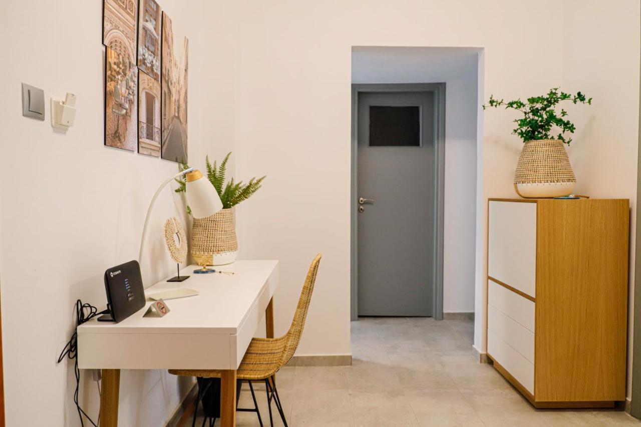 אתונה Newly Renovated Apartment 7 Min Walk From Acropolis מראה חיצוני תמונה