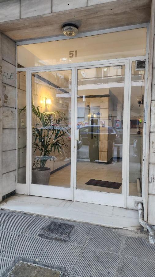 אתונה Newly Renovated Apartment 7 Min Walk From Acropolis מראה חיצוני תמונה